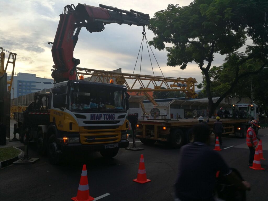 3.-500T-mobile-crane-asssembly-part-2-scaled.jpg